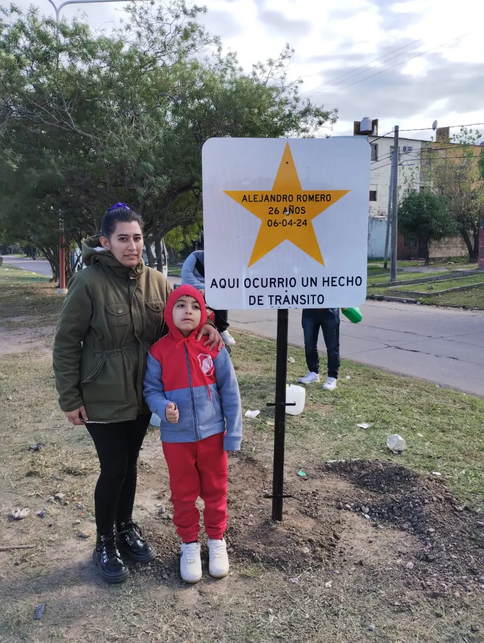 Estrella-amarilla-Alejandro-Romero-24-06-25-05