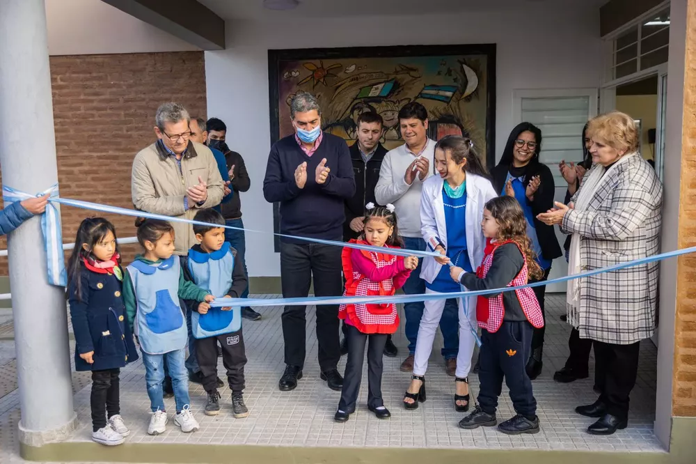 Inauguracion-de-jardin-de-infantes-Quitilipi-22-07-08-01