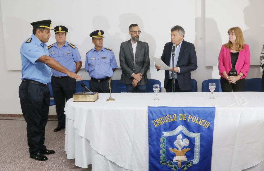 Juramento-jefes-Policia-19-02-12-01