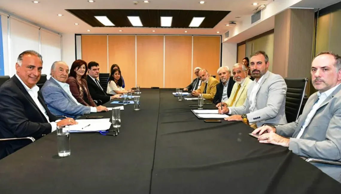 Paritaria-mercantil-23-08-04-01