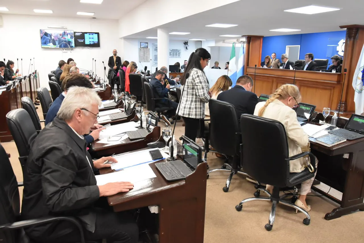 Sesion-ordinaria-23-10-04-01