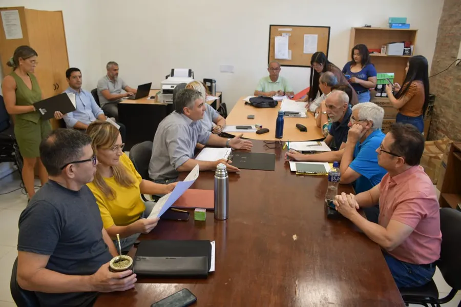 Secretaria-de-Obras-Publicas-en-la-comision-de-Hacienda-y-Presupuesto-25-11-20-01