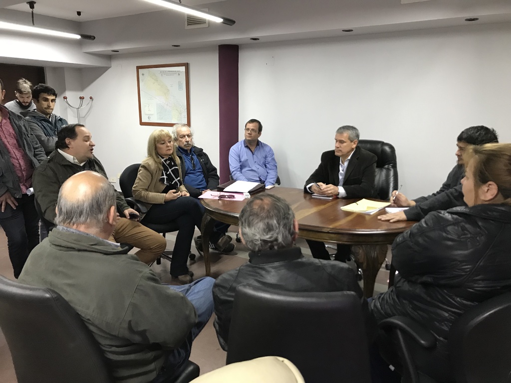 Frente-Gremial-Docente-Gustavo-Corregido-18-08-15-01