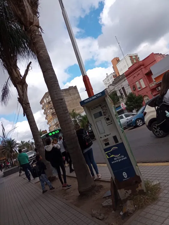 Parada-de-colectivos-23-06-13-01