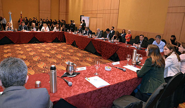 Consejo-Federal-de-Educacion-Salta-17-03-29-01