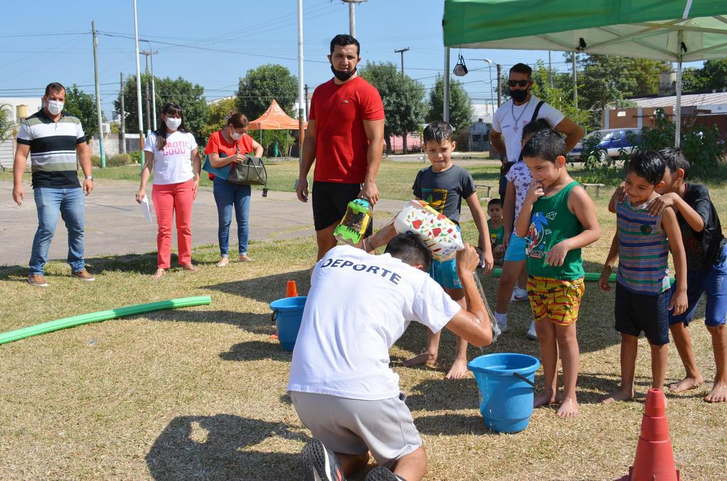 Actvidades-deportivas-y-recreativas-en-el-CCM-de-Los-Cisnes-22-01-11-01