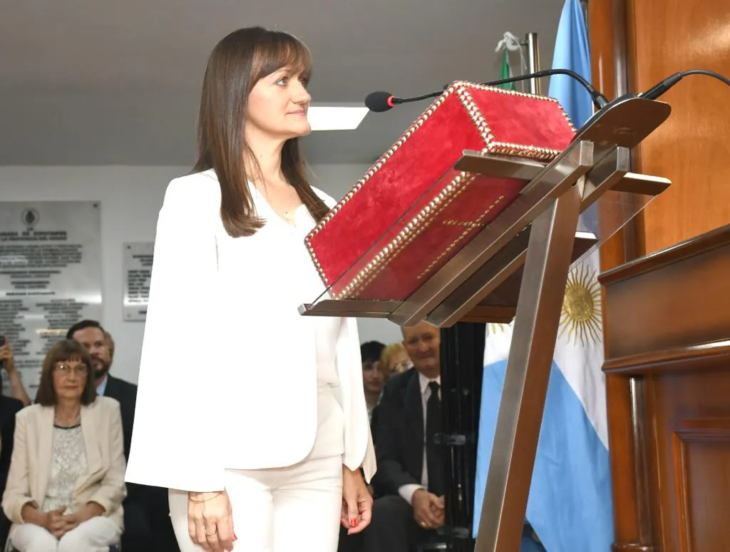 Silvana- Schneider-jurando-23-12-09-01