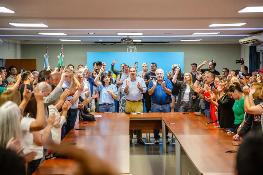 PJ-Asuncion-de-Jorge-Capitanich-en-la-conduccion-25-11-18-04