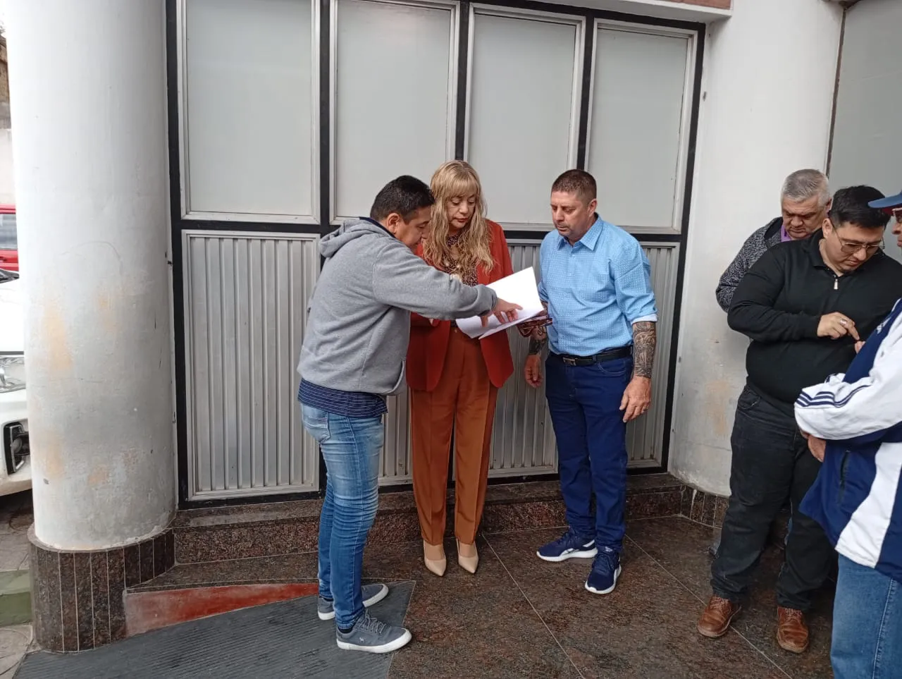 Hugo-Coria-en-la-Comision-de-Hacienda-y-Presupuesto_1