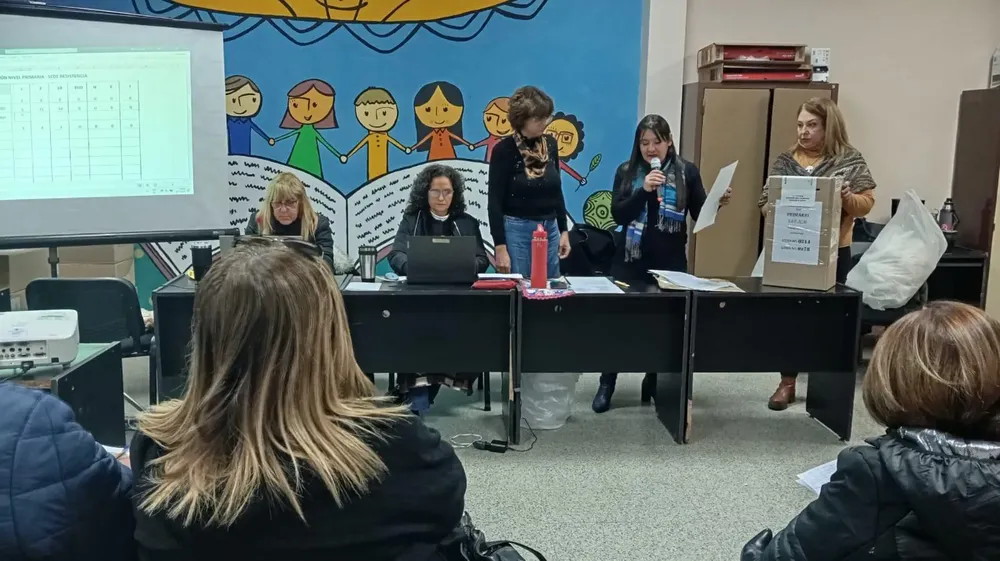 Escrutinio-eleccion-de-Junta-de-nivel-Primario-Resistencia-25-07-07-04