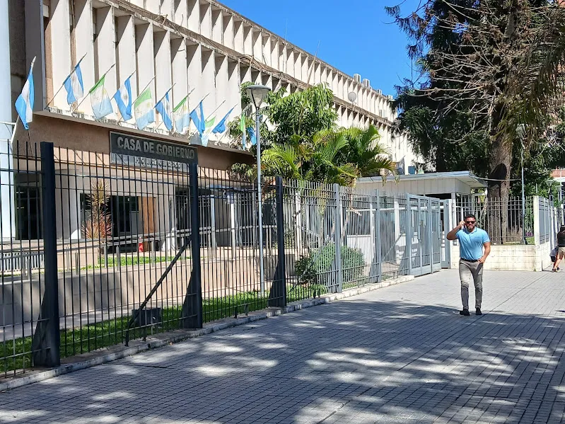 Casa-de-gobierno-del-chaco_2