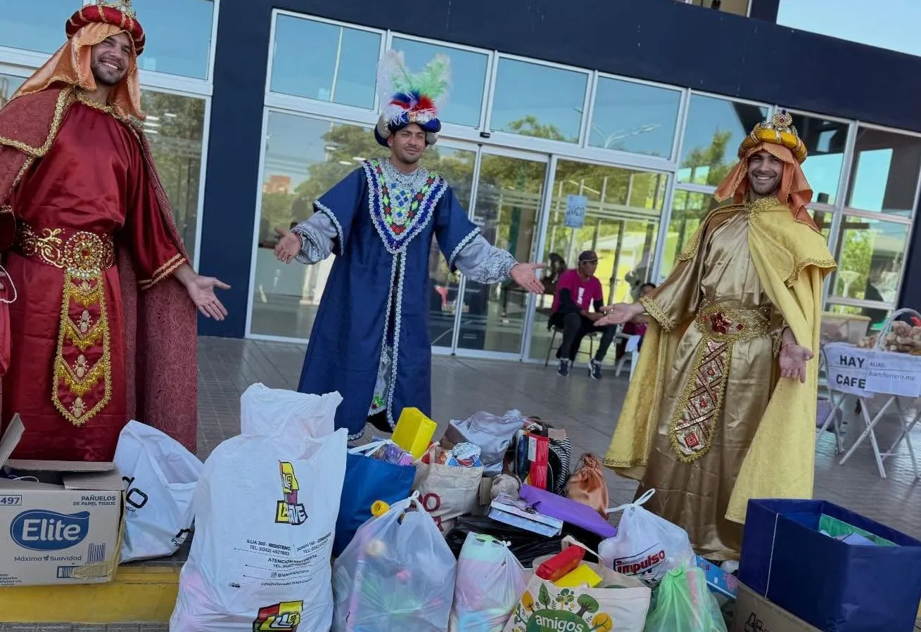 visita-de-los-reyes-magos-en-el-hospital-pediatrico-de-Resistencia
