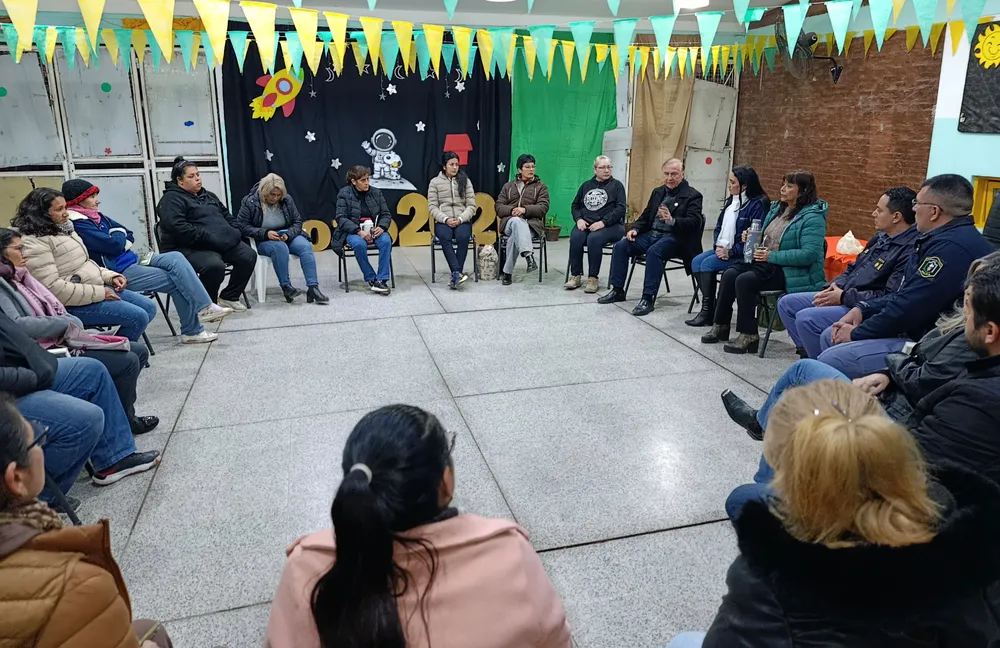 Ley-de-Reiterancia-Vecinos-del-barrio-Don-Santiago-26-08-21-01