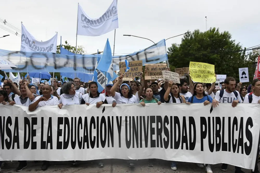 Marcha-Federal-Universitaria-25-09-16-01