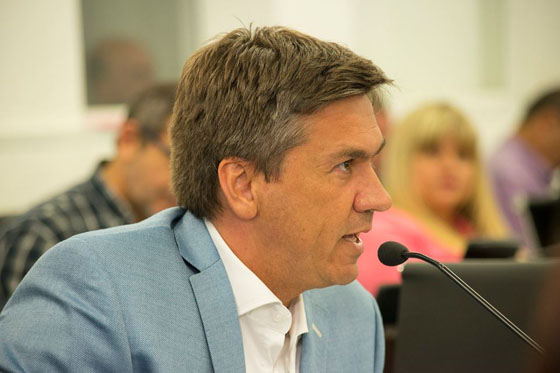 Leandro-Zdero-01
