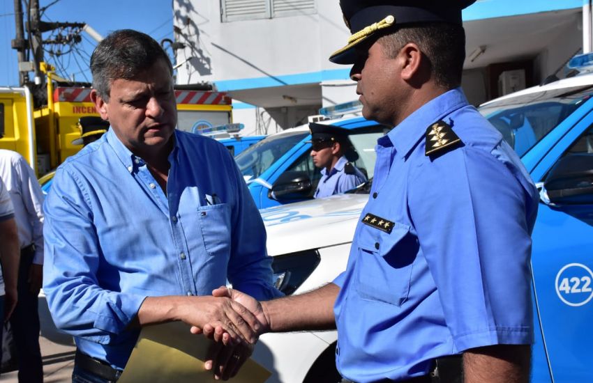 Entrega-de-patrulleros-18-10-29-01