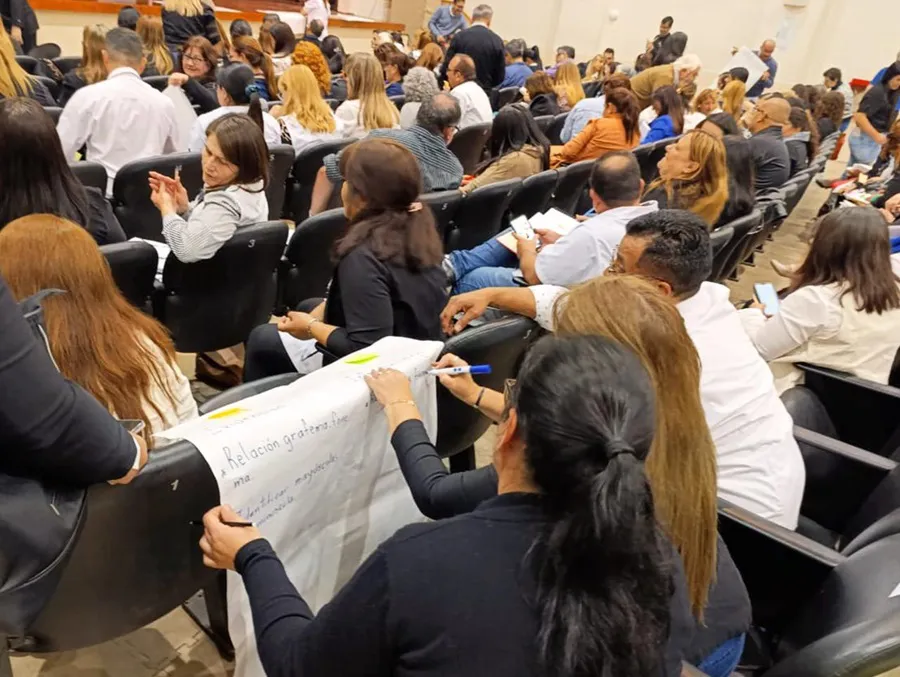 Encuentro-Provincial-de-Formación-para-Directores-de-Escuelas-Alfa-en-Red-25-09-30-03