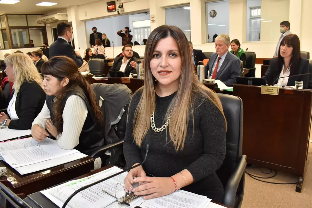 Jessica-Ayala-diputada-provincial-01
