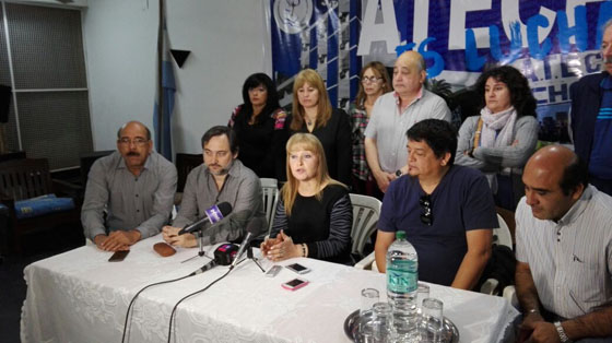 Gremios-Estatales-en-defensa-del-InSSSeP-Jornada-legislativa-en-defensa-del-InSSSeP-16-11-09-01