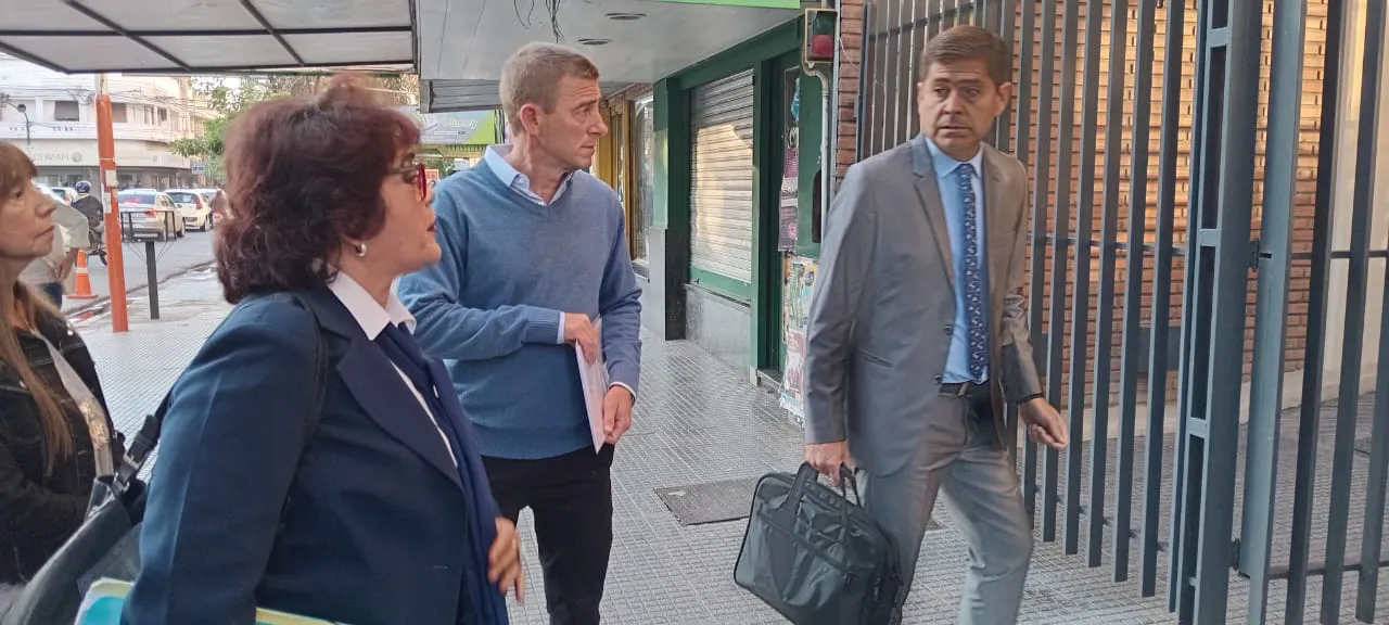 Sindicatos-Judiciales-No-al-desenganche-25-04-11-04