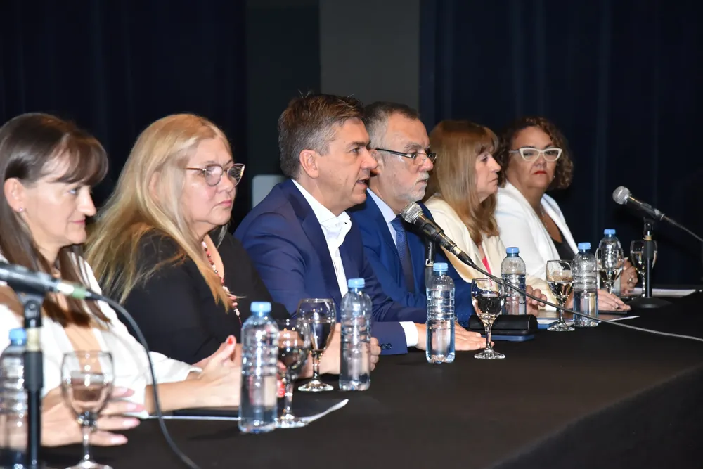 Historia-y-Conquista-de-las-Mujeres-24-03-08-01