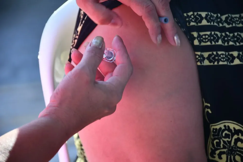 Vacunacion-contra-la-fiebre-amarilla-24-01-29-01