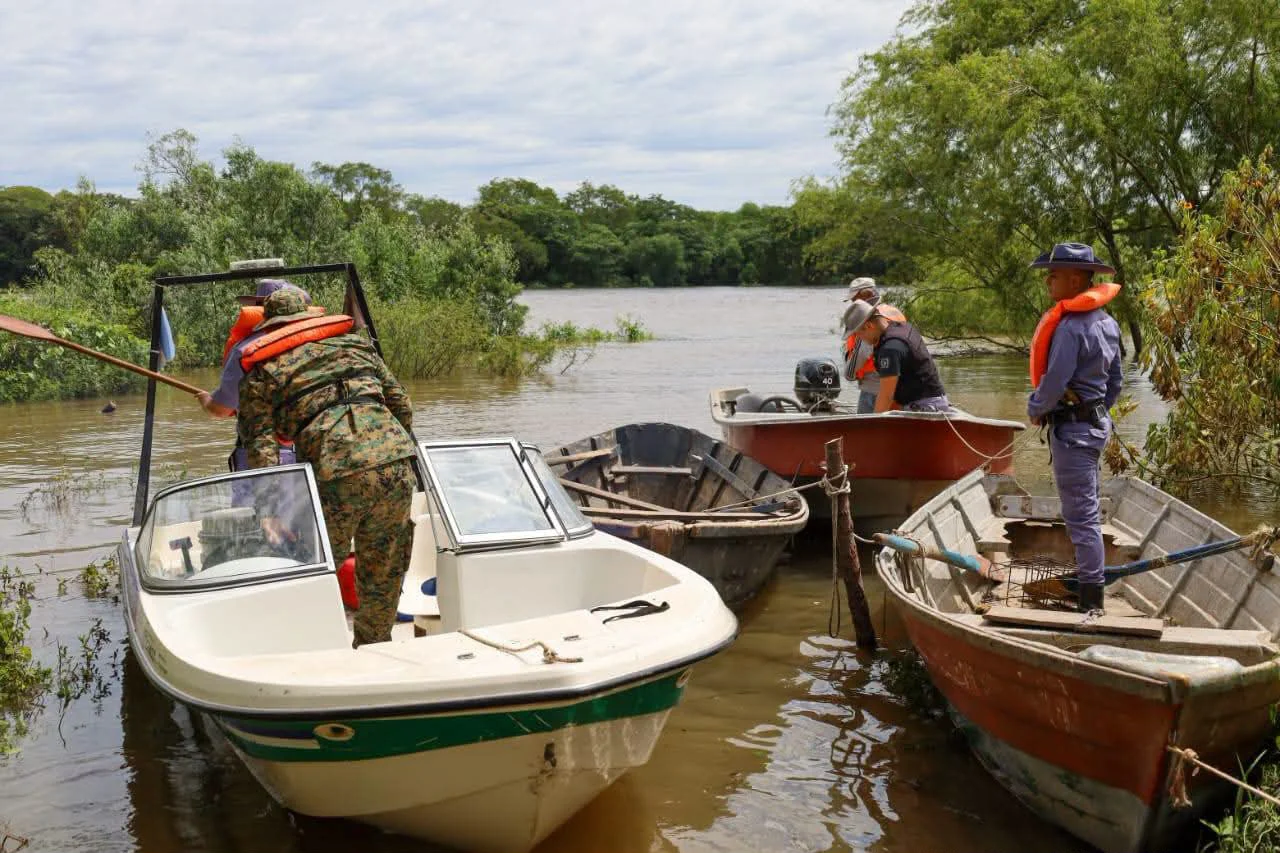 Division-Fluvial-Asistencia-a-evacuados-26-10-22-03
