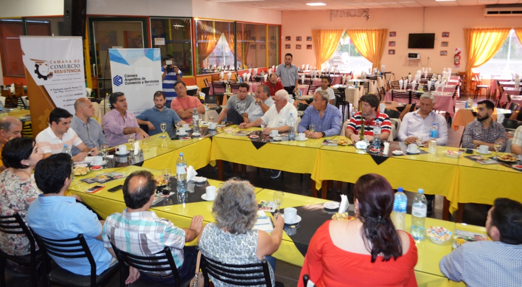 Jorge-Capitanich-Comerciantes-ruta-11-16-18-12-11-01