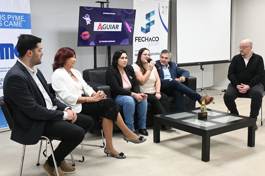 CAME-Joven-Manuel-Alejandro-Pelynio-joven-empresario-del-anio-25-07-10-05