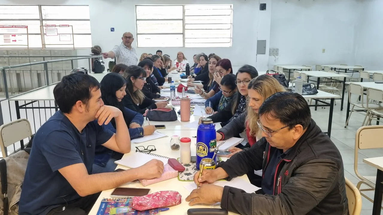 Capacitacion-de-los-servicios-de-la-biblioteca-Leopoldo-Herrera-26-10-19-01
