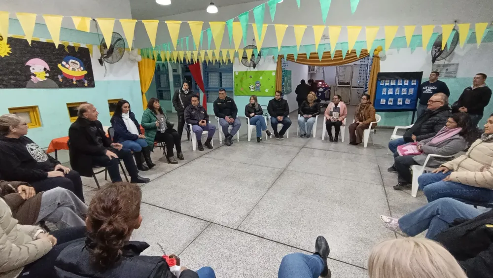Ley-de-Reiterancia-Vecinos-del-barrio-Don-Santiago-26-08-21-02