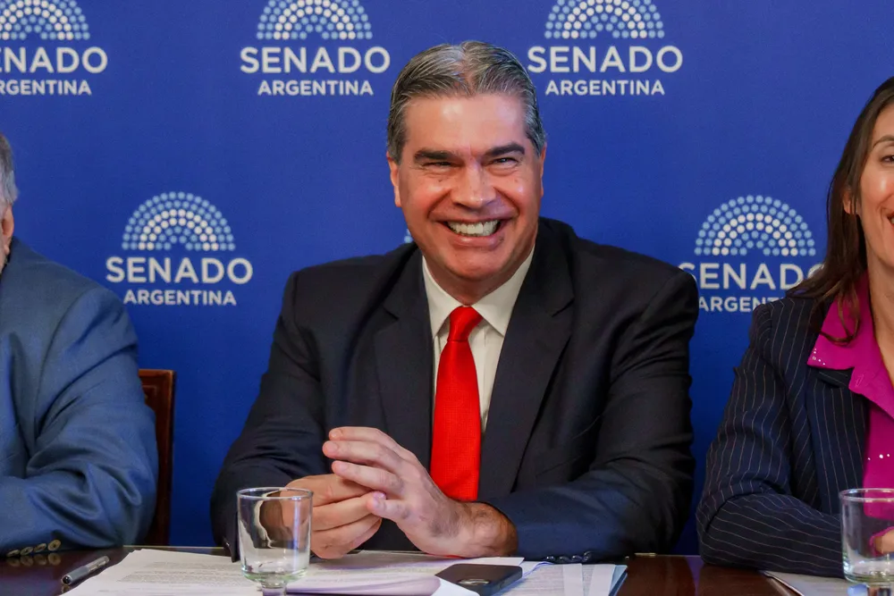 Proyecto-para-aliviar-el-costo-de-la-luz-en-la-region-26-04-22-01