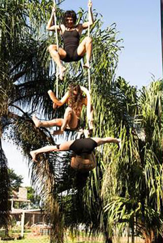 Taller-de-acrobacia-aerea-Aire-01