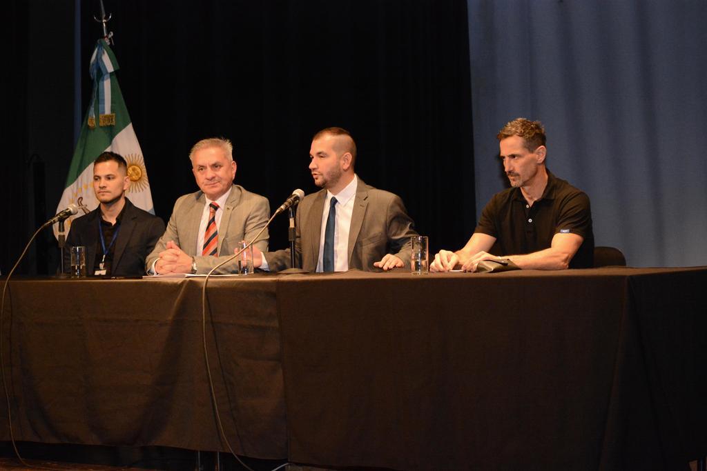 Plenario-de-Defensores-del-Pueblo-22-05-26-01