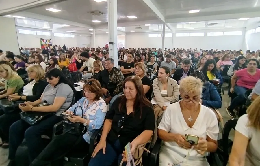 Titularizacion-de-bibliotecarios-25-11-17-04