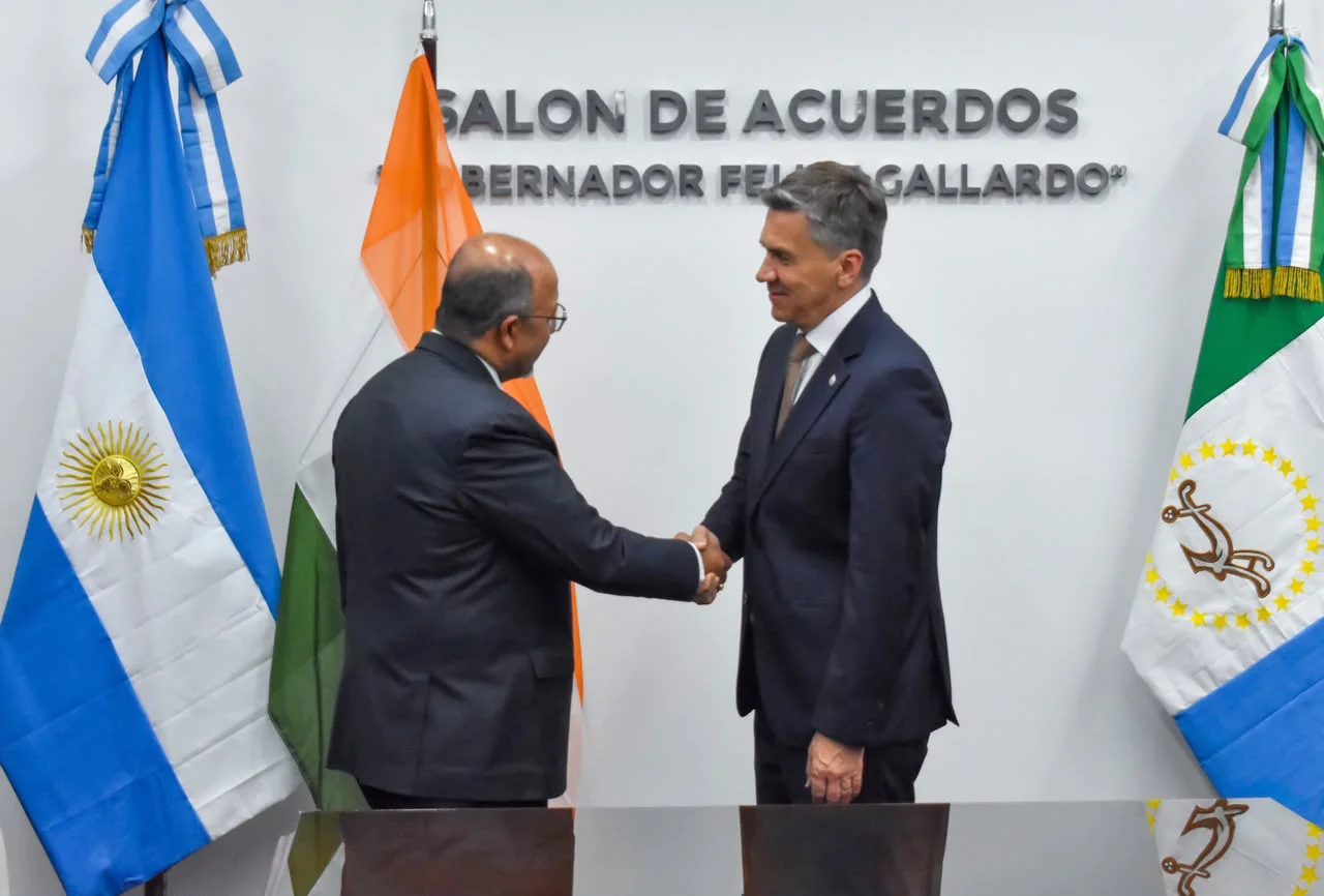 Leandro-Zdero-embajador-India-Ajeneesh-Kumar-26-07-23-02