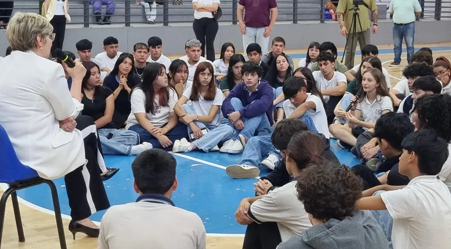 Jornada-Participativa-para-la-Transformación-de-la-Escuela-Secundaria-25-11-06-01