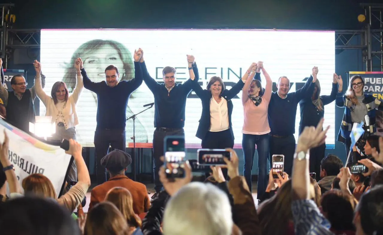 Leandro-Zdero-Patricia-Bullrich-23-07-26-03