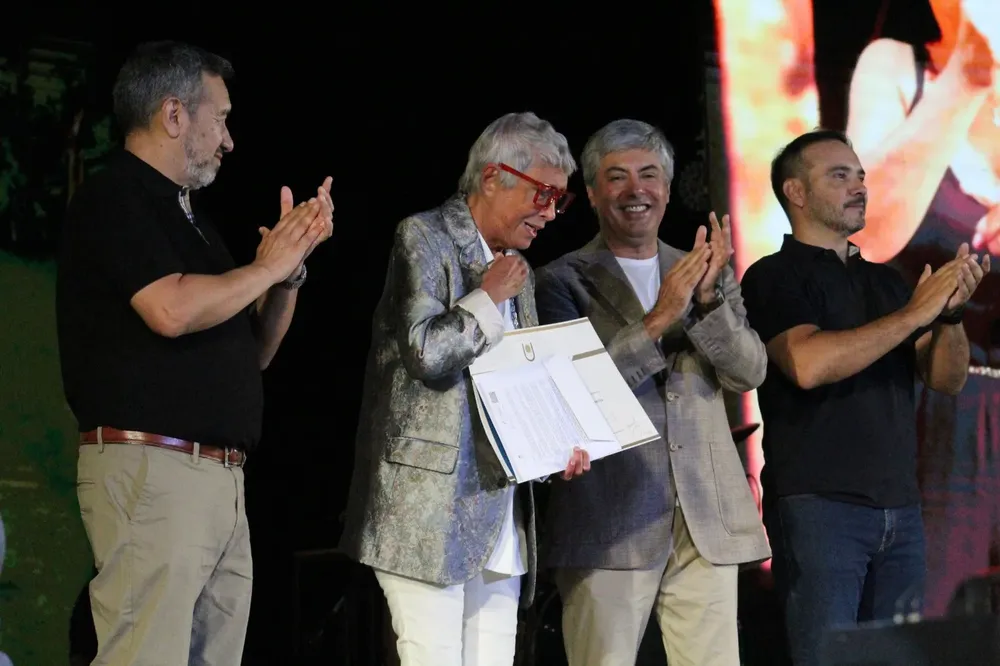 UNNE-Doctora-Honoris-Causa-Teresa-Parodi-25-01-27-01