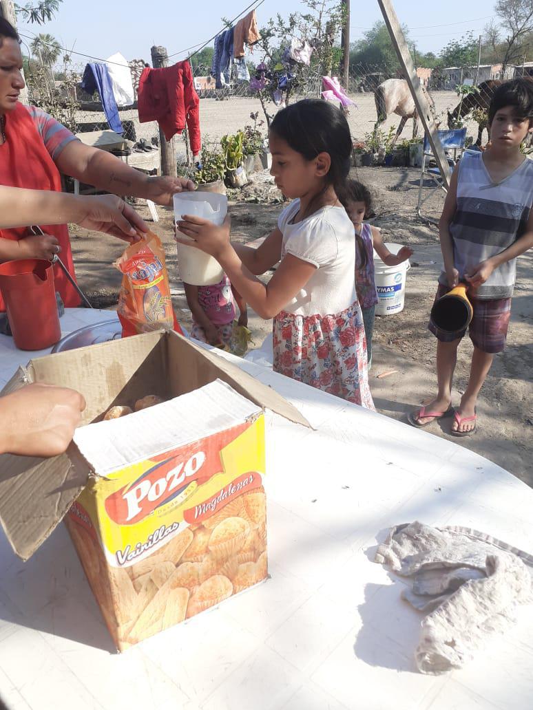 Mujeres-al-Frente-ofrece-merienda