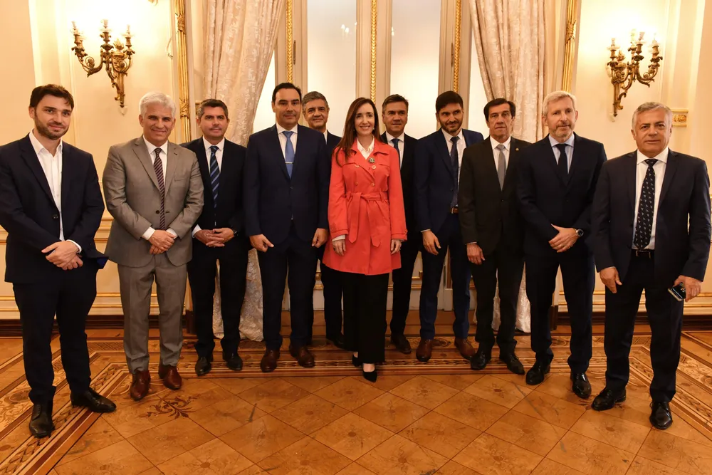 Javier-Milei-Gobernadores-23-12-19-02