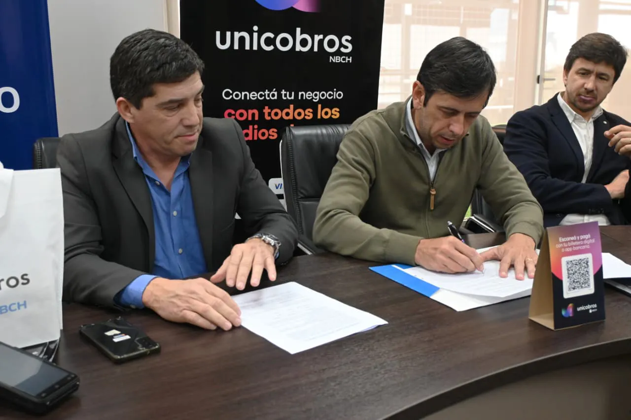 Camara-de-comercio-Unicobros-25-09-15-04