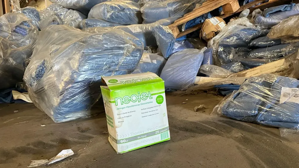 Allanamientos-en-galpones-donde-hallaron-material-de-salud-24-01-03-01