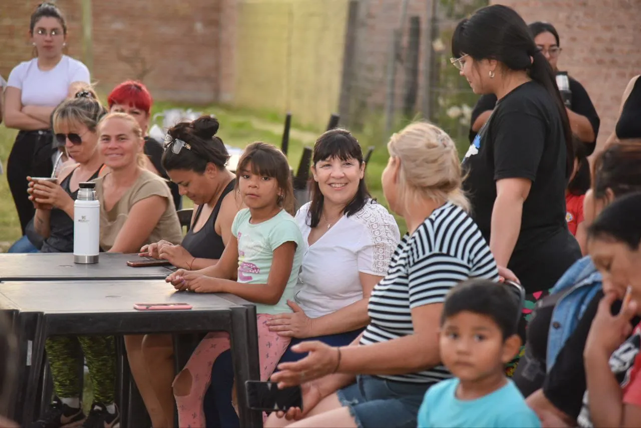 Elida-Cuesta-Comedor-23-10-10-03