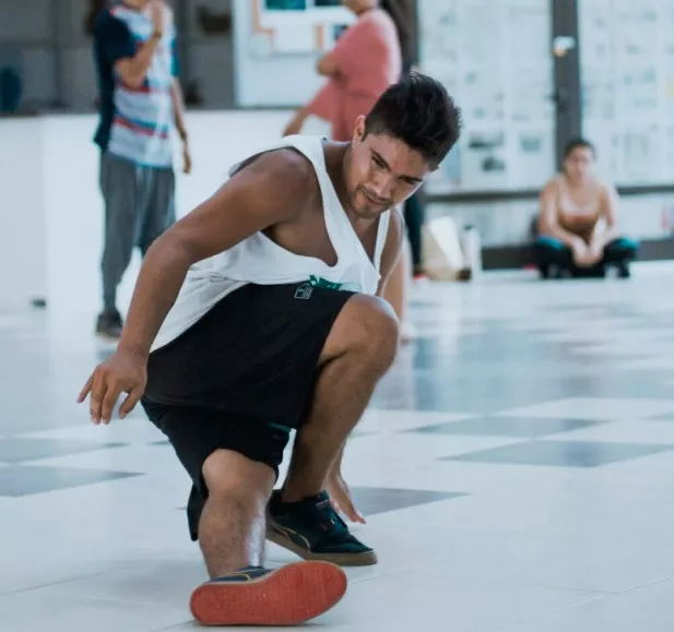 Break-dance-22-07-19-01