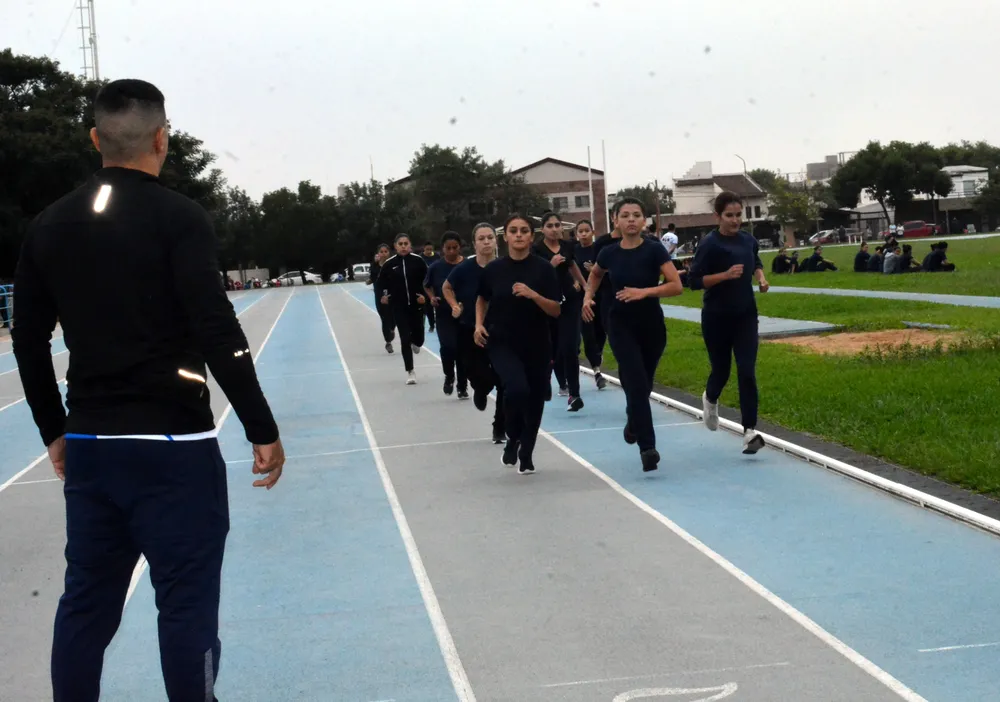 examen-fisico-para-el-ingreso-a-la-Policia-del-Chaco