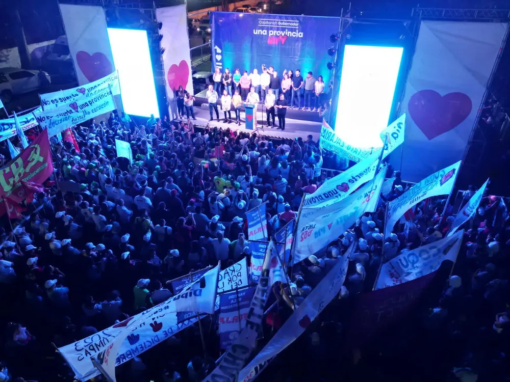 Jorge-Capitanich-Cierre-de-campaña-PASO-Oeste-de-Resistencia-23-06-08-01