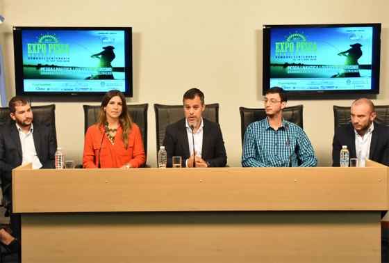 Gobierno-Expo-Pesca-17-07-12-01