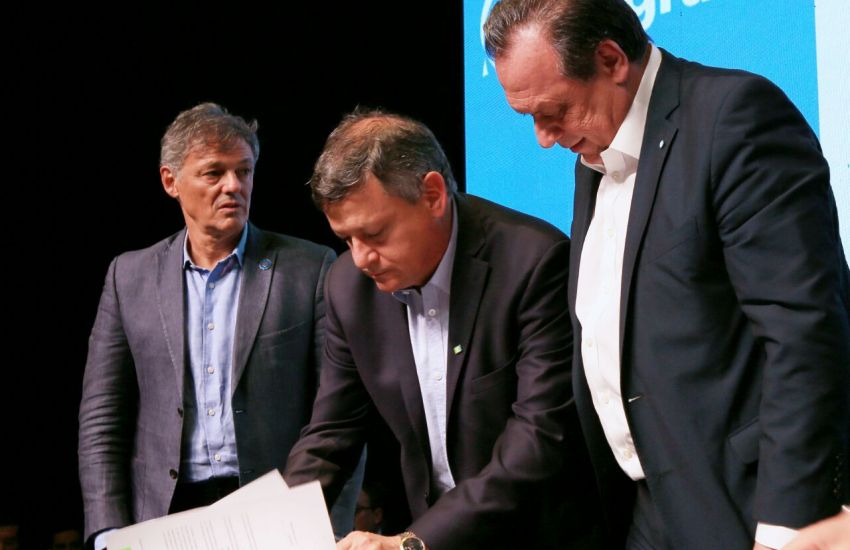 Encuentro-de-Gobernadores-del-NEA-cierre-18-04-06-01