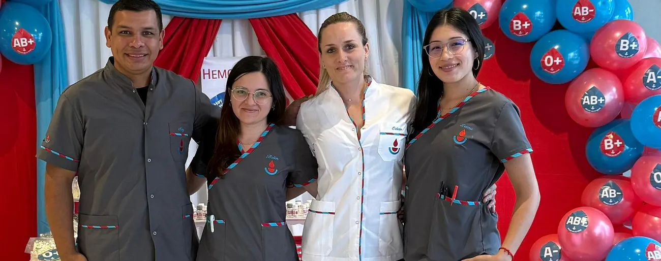 Dona-con-el-corazon-25-09-13-01